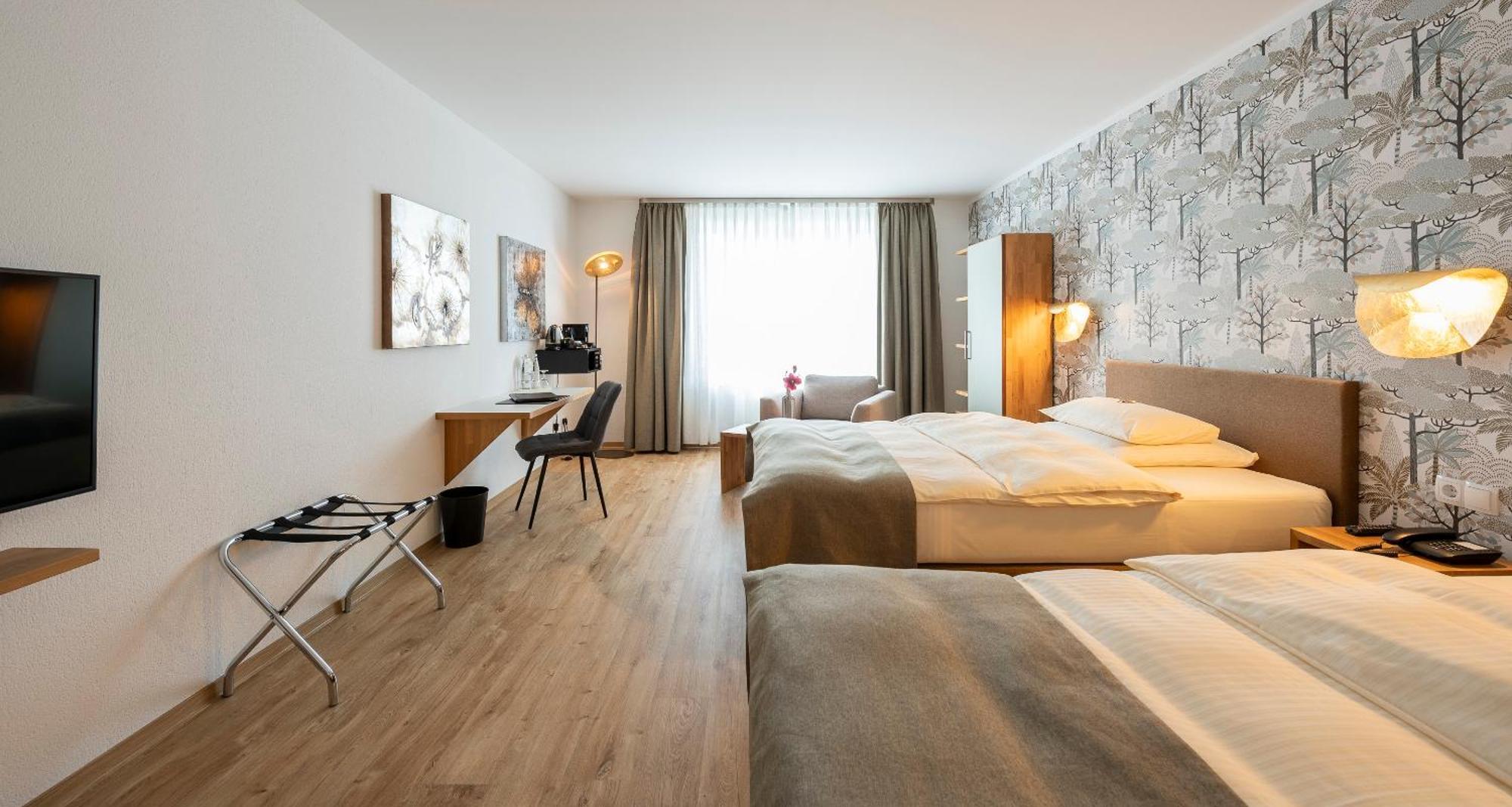 Western Io Hotel 4*