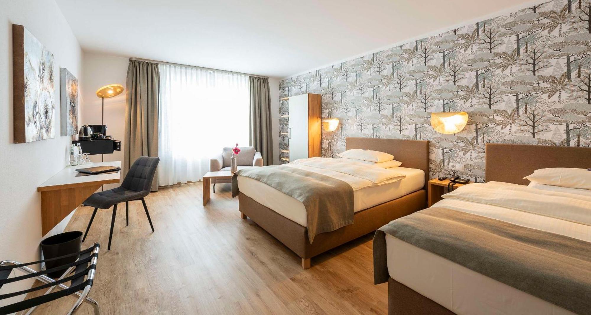 Western Io 4*