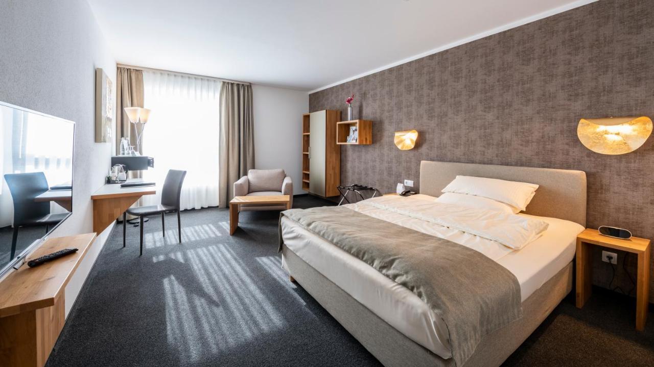 Hotel Western Io 4*